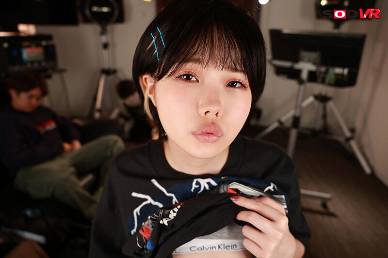 松本いちか - 【VR】ビジュ最高女子のいちかちゃん カラオケで酔って寝てるサークルのみんなにバレないようにドちゃくそセックスした… #ボーイッシュ #カラオケSEX 松本いちか